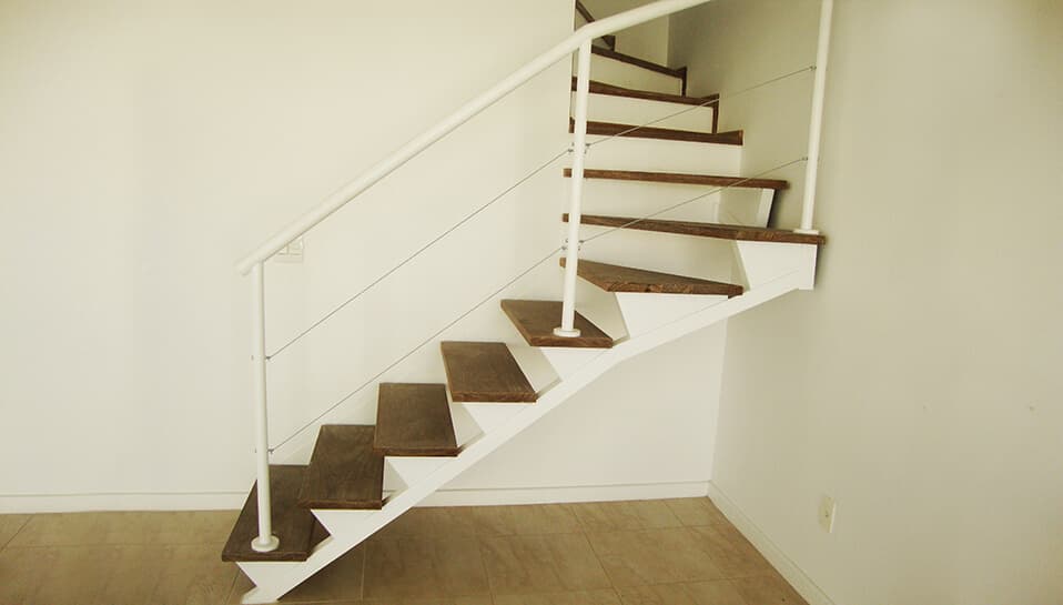 Roteiro construtora - soluções: Escada com trecho sobre lavabos