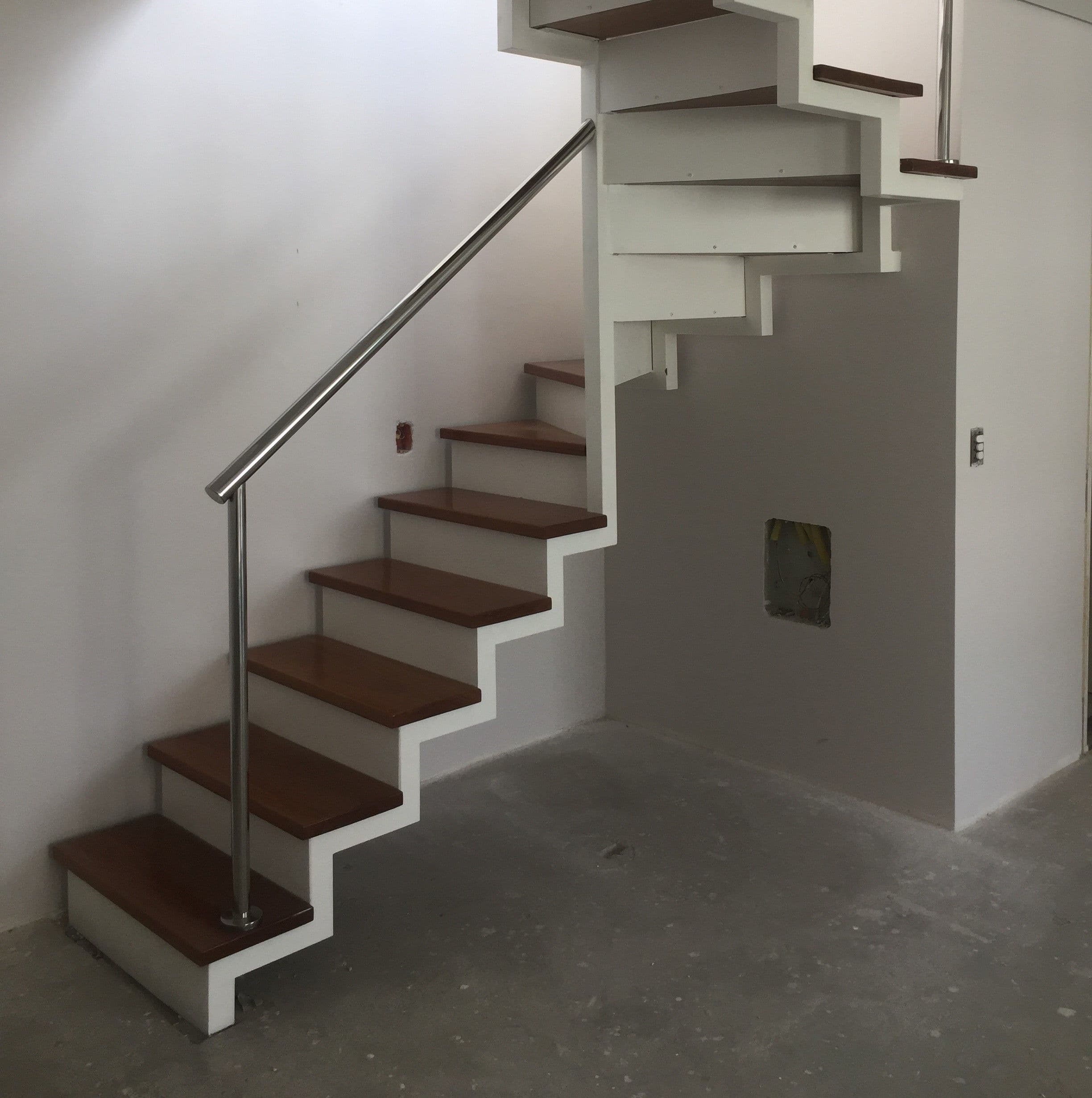 Bruno: escada para apartamento duplex